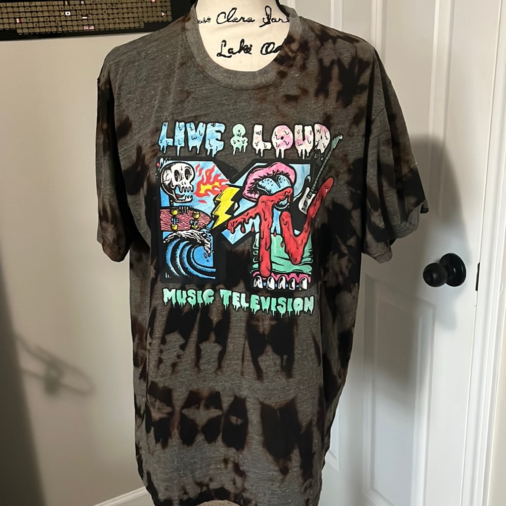 MTV Live & Loud Reverse Tie Dye T-Shirt Juniors XL